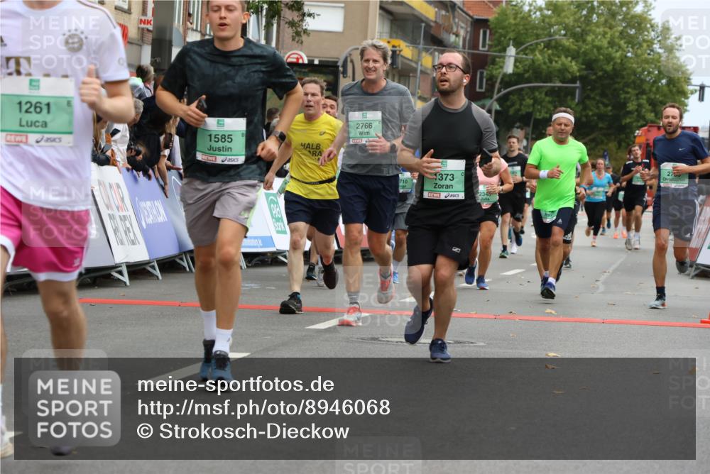 21.09.2025 - PSD Bank Halbmarathon Strokosch-Dieckow http://msf.ph/oto/8946068 21.09.2025 12:01:33 Ziel 1201, 1261, 1373, 1376, 1395, 1400, 1585, 1789, 2345, 2346, 2367, 2384, 2418, 2495, 2686, 2710, 2730, 2753, 2766, 2819, 2943, 3011, 3053, 3132, 3187, 3352, 3406, 3565, 3951, 3952, 3973 meine-sportfotos.de