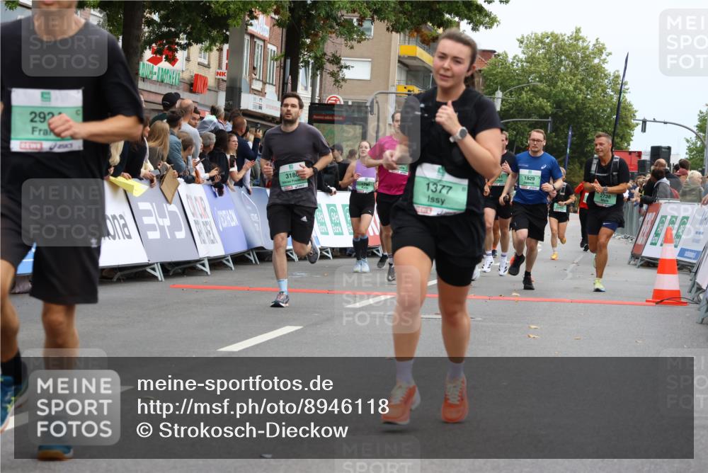21.09.2025 - PSD Bank Halbmarathon Strokosch-Dieckow http://msf.ph/oto/8946118 21.09.2025 12:01:51 Ziel 1249, 1323, 1377, 1713, 1714, 1790, 1929, 2284, 2353, 2464, 2474, 2514, 2563, 2720, 2738, 2741, 2924, 2938, 2992, 3067, 3180, 3395, 3814 meine-sportfotos.de