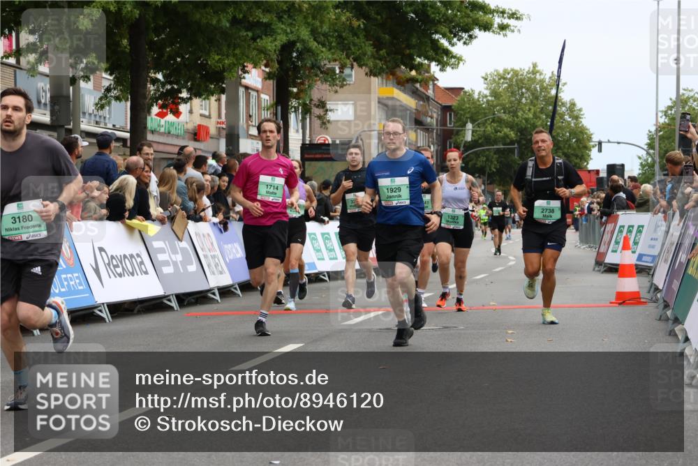 21.09.2025 - PSD Bank Halbmarathon Strokosch-Dieckow http://msf.ph/oto/8946120 21.09.2025 12:01:54 Ziel 1084, 1323, 1377, 1713, 1714, 1790, 1929, 2284, 2464, 2474, 2514, 2563, 2720, 2738, 2741, 2922, 2924, 2938, 3157, 3180, 3395, 3814, 3940 meine-sportfotos.de
