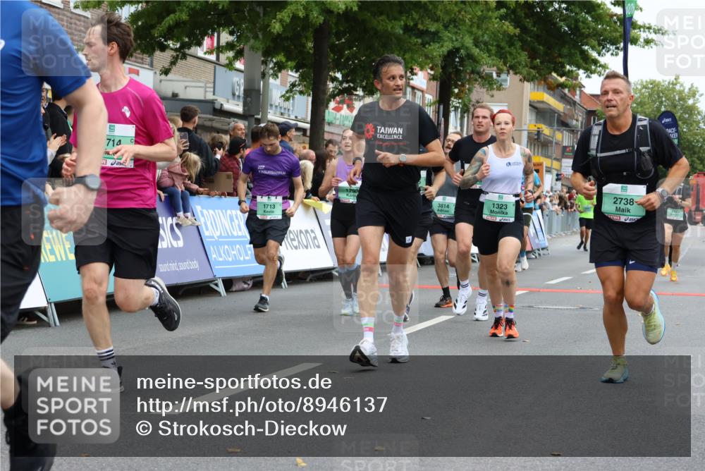 21.09.2025 - PSD Bank Halbmarathon Strokosch-Dieckow http://msf.ph/oto/8946137 21.09.2025 12:01:56 Ziel 1084, 1323, 1377, 1713, 1714, 1790, 1929, 2464, 2514, 2563, 2738, 2741, 2922, 2924, 2938, 3157, 3180, 3395, 3814, 3940 meine-sportfotos.de