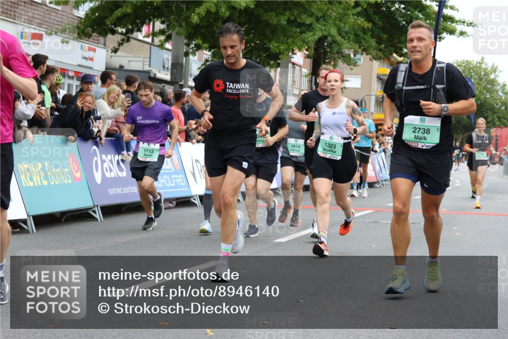 21.09.2025 - PSD Bank Halbmarathon Strokosch-Dieckow http://msf.ph/oto/8946140 21.09.2025 12:01:56 Ziel 1084, 1323, 1377, 1713, 1714, 1790, 1929, 2464, 2514, 2563, 2738, 2741, 2922, 2924, 2938, 3157, 3180, 3395, 3814, 3940 meine-sportfotos.de