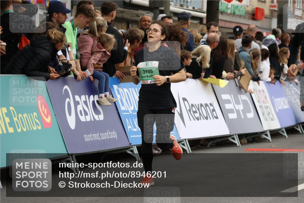21.09.2025 - PSD Bank Halbmarathon Strokosch-Dieckow http://msf.ph/oto/8946201 21.09.2025 12:02:23 Ziel 1026, 1121, 1466, 1938, 3085, 3105, 3175 meine-sportfotos.de