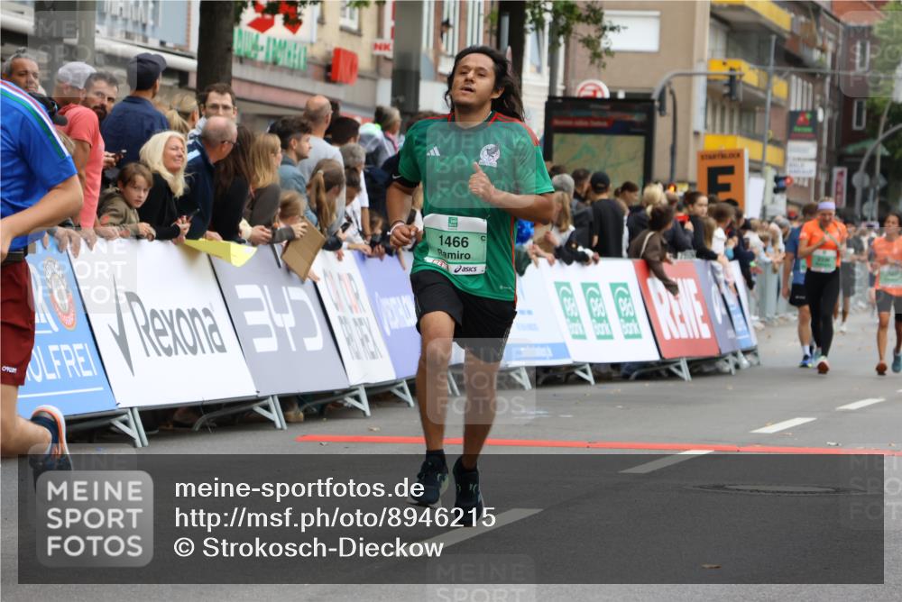 21.09.2025 - PSD Bank Halbmarathon Strokosch-Dieckow http://msf.ph/oto/8946215 21.09.2025 12:02:27 Ziel 1026, 1121, 1466, 1938, 3085, 3087, 3105, 3175 meine-sportfotos.de