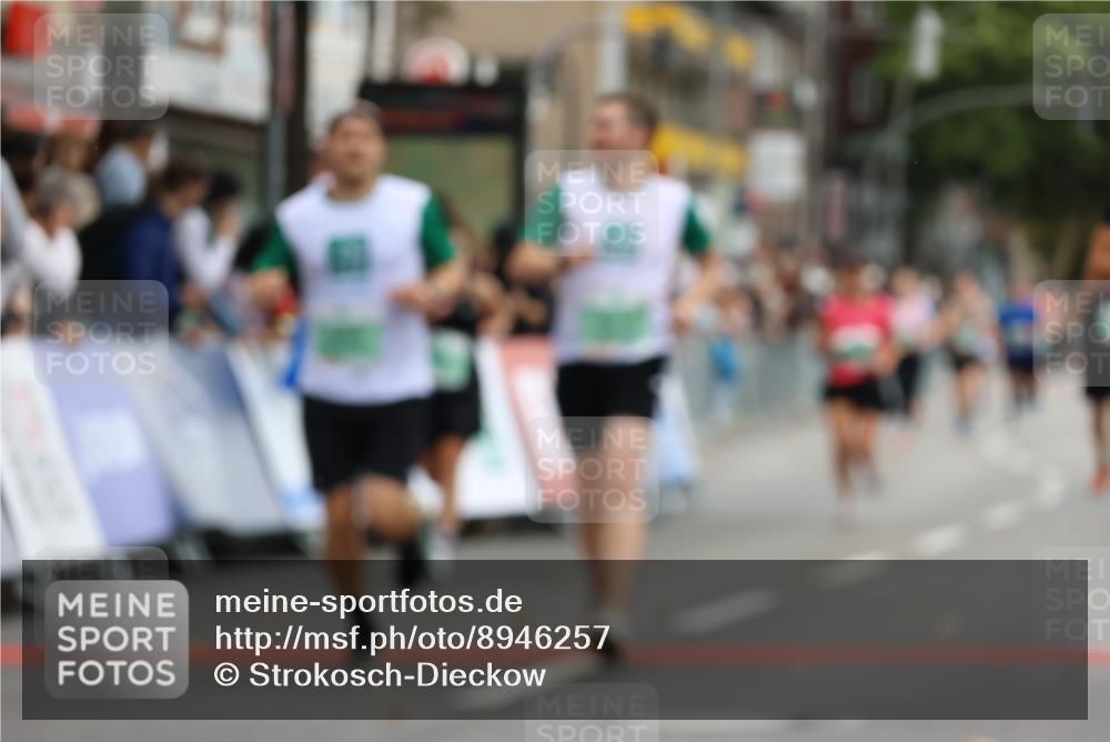 21.09.2025 - PSD Bank Halbmarathon Strokosch-Dieckow http://msf.ph/oto/8946257 21.09.2025 12:09:59 Ziel 1238, 2518, 2764, 3112, 3203, 3283, 3285 meine-sportfotos.de