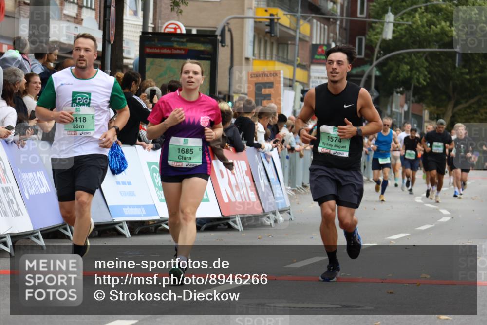 21.09.2025 - PSD Bank Halbmarathon Strokosch-Dieckow http://msf.ph/oto/8946266 21.09.2025 12:02:50 Ziel 1574, 1685, 2448, 3071, 3114, 3130, 3299, 3418 meine-sportfotos.de