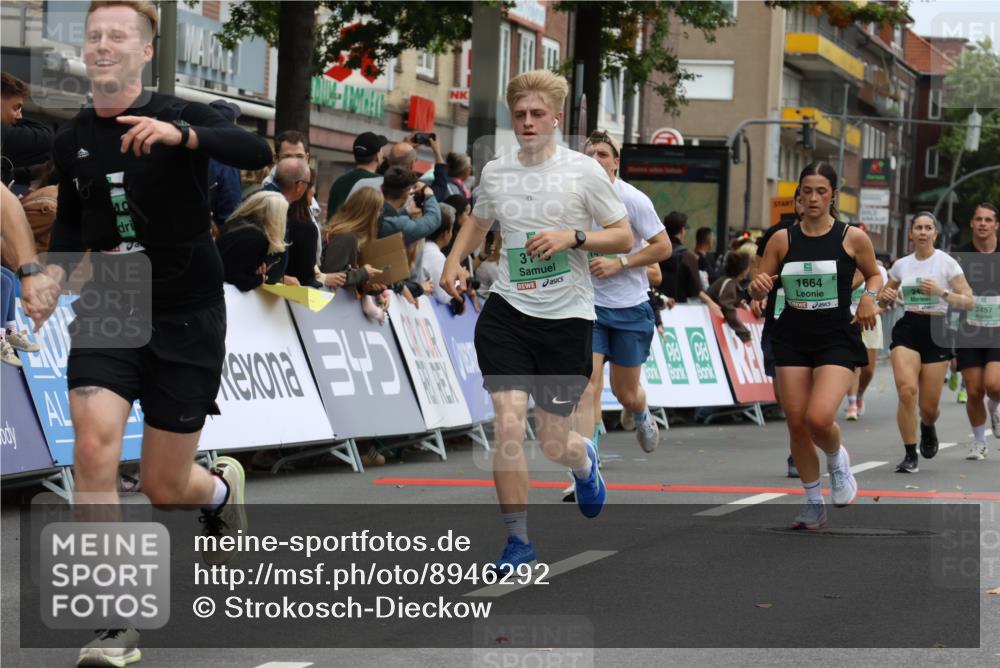 21.09.2025 - PSD Bank Halbmarathon Strokosch-Dieckow http://msf.ph/oto/8946292 21.09.2025 12:03:09 Ziel 1141, 1458, 1664, 2337, 2400, 2457, 2629, 2821, 3113, 3965, 3986 meine-sportfotos.de