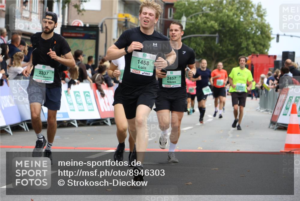 21.09.2025 - PSD Bank Halbmarathon Strokosch-Dieckow http://msf.ph/oto/8946303 21.09.2025 12:03:11 Ziel 1141, 1458, 1664, 2337, 2338, 2400, 2457, 2629, 2821, 3113, 3965, 3986 meine-sportfotos.de