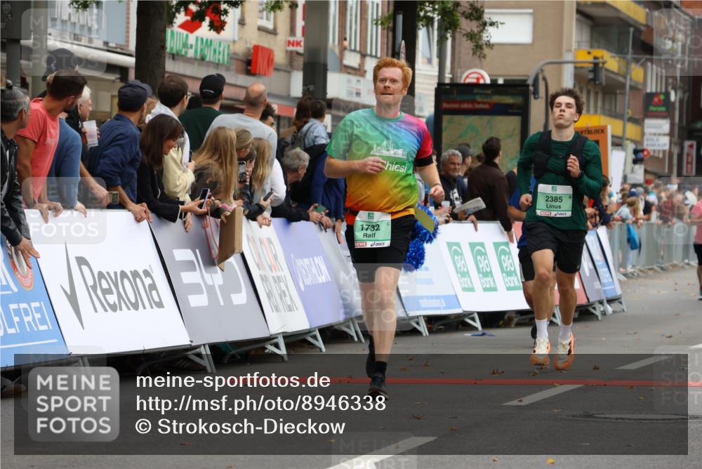 21.09.2025 - PSD Bank Halbmarathon Strokosch-Dieckow http://msf.ph/oto/8946338 21.09.2025 12:10:42 Ziel 1642, 1670, 1732, 2365, 2385, 2979, 3029, 3440, 3446 meine-sportfotos.de