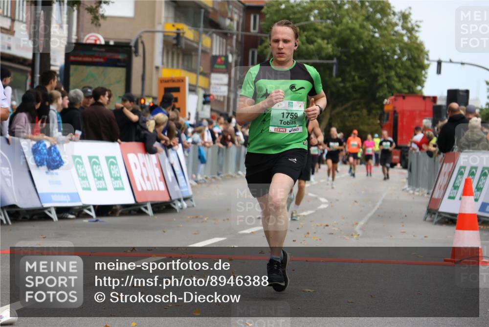 21.09.2025 - PSD Bank Halbmarathon Strokosch-Dieckow http://msf.ph/oto/8946388 21.09.2025 12:11:35 Ziel 1173, 1198, 1635, 1759, 2352, 2754, 2907, 2962, 3161, 3249, 3424, 3533 meine-sportfotos.de
