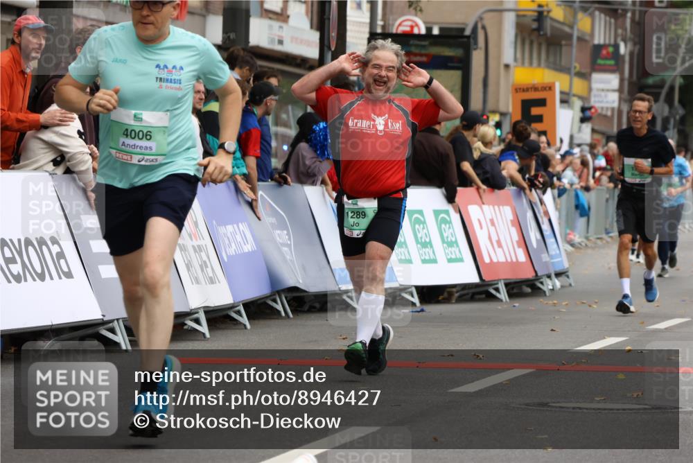 21.09.2025 - PSD Bank Halbmarathon Strokosch-Dieckow http://msf.ph/oto/8946427 21.09.2025 12:12:10 Ziel 1140, 1289, 1390, 2824, 3215, 3367, 3450, 3998, 4006 meine-sportfotos.de