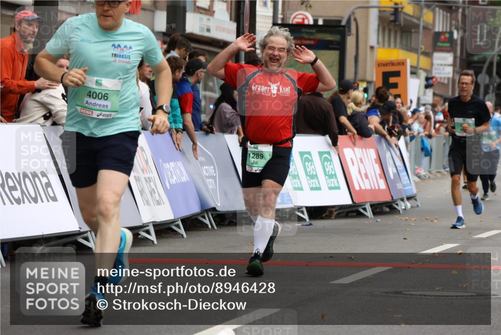21.09.2025 - PSD Bank Halbmarathon Strokosch-Dieckow http://msf.ph/oto/8946428 21.09.2025 12:12:10 Ziel 1140, 1289, 1390, 2824, 3215, 3367, 3450, 3998, 4006 meine-sportfotos.de