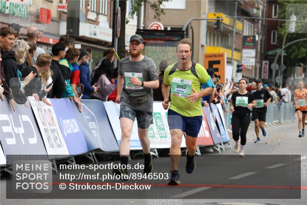 21.09.2025 - PSD Bank Halbmarathon Strokosch-Dieckow http://msf.ph/oto/8946503 21.09.2025 12:13:08 Ziel 1553, 2198, 3002, 3534, 3982 meine-sportfotos.de