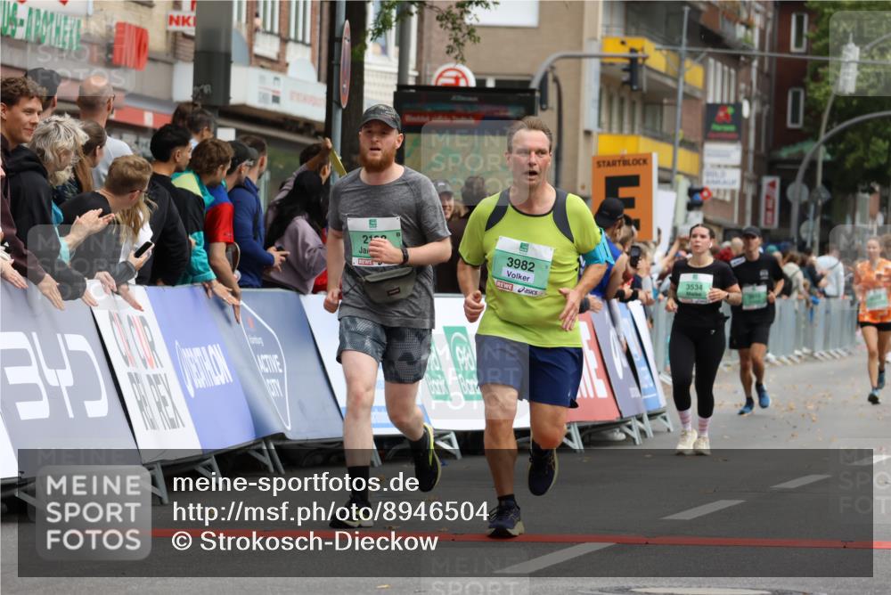 21.09.2025 - PSD Bank Halbmarathon Strokosch-Dieckow http://msf.ph/oto/8946504 21.09.2025 12:13:08 Ziel 1553, 2198, 3002, 3534, 3982 meine-sportfotos.de