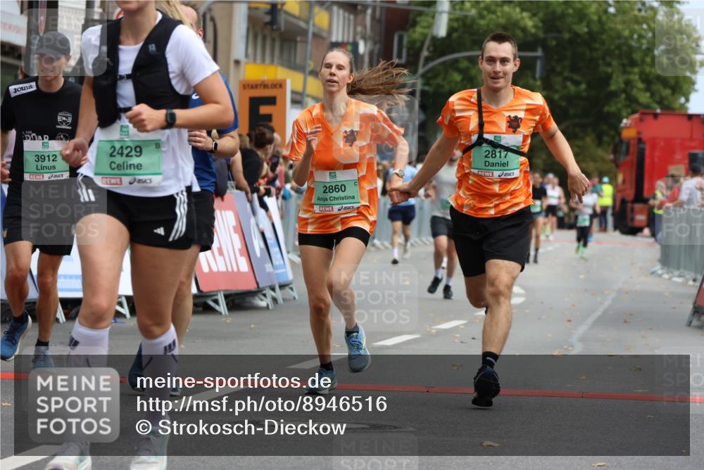 21.09.2025 - PSD Bank Halbmarathon Strokosch-Dieckow http://msf.ph/oto/8946516 21.09.2025 12:13:18 Ziel 2198, 2429, 2817, 2860, 3126, 3534, 3912, 3982 meine-sportfotos.de