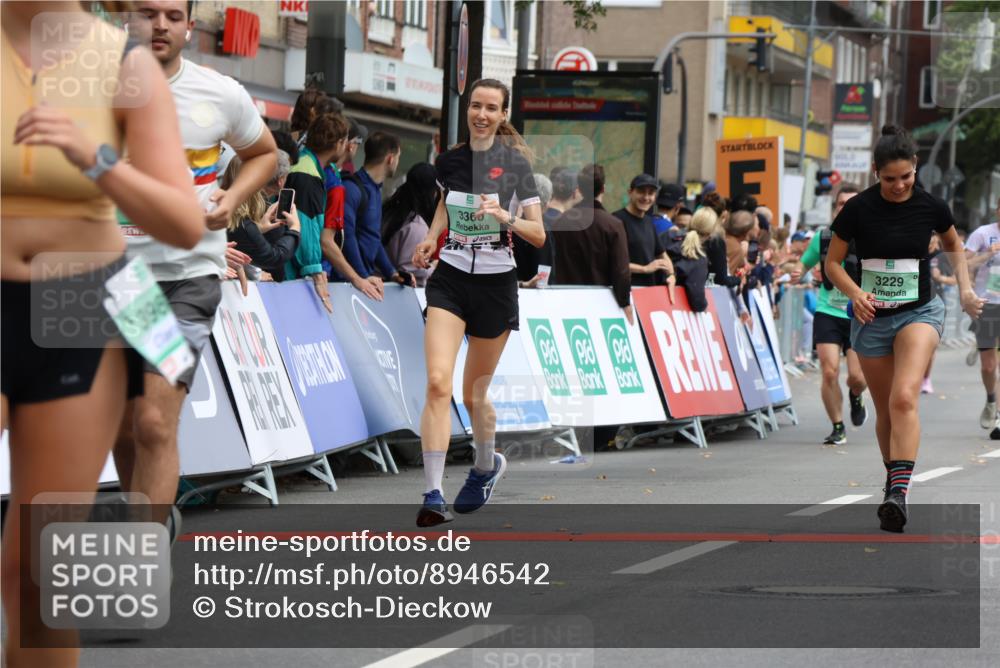 21.09.2025 - PSD Bank Halbmarathon Strokosch-Dieckow http://msf.ph/oto/8946542 21.09.2025 12:13:36 Ziel 1674, 2410, 2867, 3229, 3360, 3444, 3698, 3987 meine-sportfotos.de