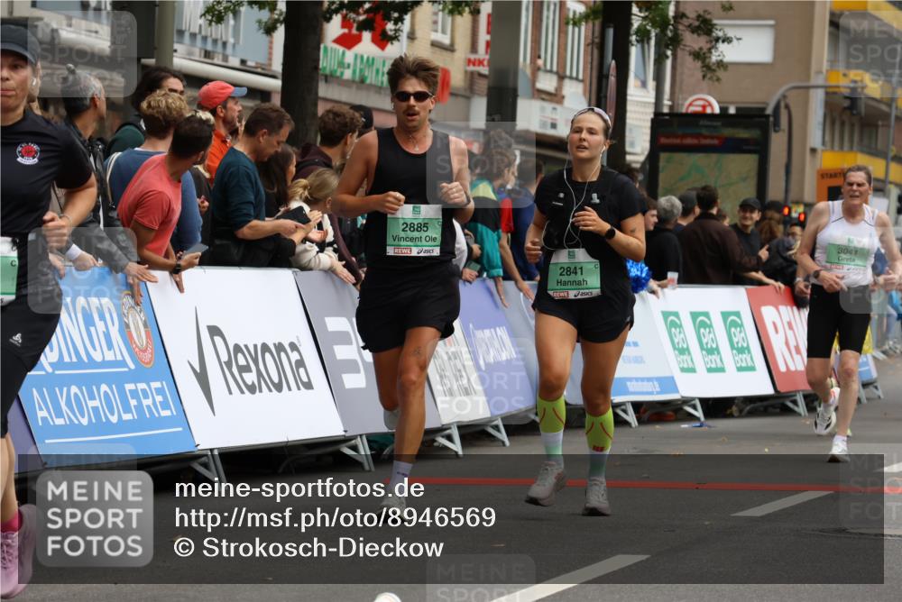 21.09.2025 - PSD Bank Halbmarathon Strokosch-Dieckow http://msf.ph/oto/8946569 21.09.2025 12:13:51 Ziel 1199, 1668, 1669, 1674, 2531, 2841, 2885, 3004, 3041, 3042, 3466, 3540, 3908 meine-sportfotos.de