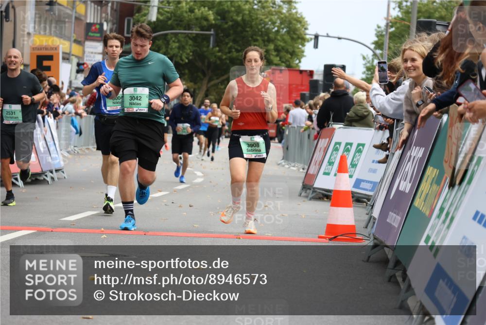 21.09.2025 - PSD Bank Halbmarathon Strokosch-Dieckow http://msf.ph/oto/8946573 21.09.2025 12:13:54 Ziel 1199, 1668, 1669, 2531, 2841, 2885, 3004, 3041, 3042, 3466, 3908 meine-sportfotos.de