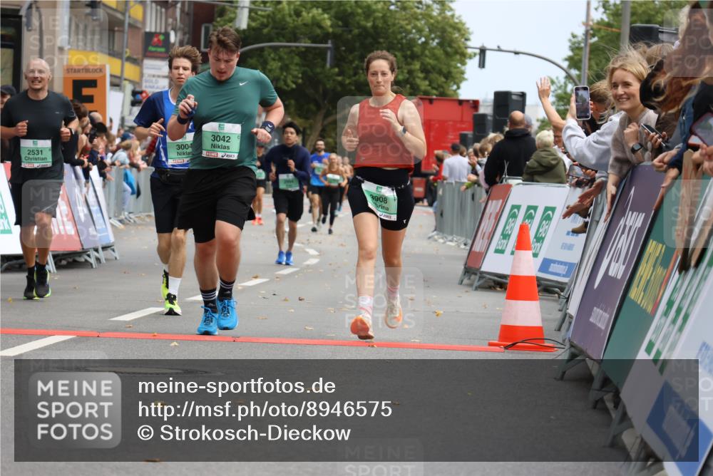 21.09.2025 - PSD Bank Halbmarathon Strokosch-Dieckow http://msf.ph/oto/8946575 21.09.2025 12:13:54 Ziel 1199, 1668, 1669, 2531, 2841, 2885, 3004, 3041, 3042, 3466, 3908 meine-sportfotos.de