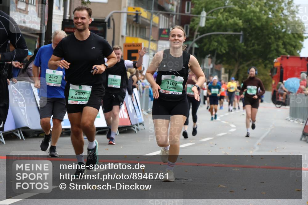 21.09.2025 - PSD Bank Halbmarathon Strokosch-Dieckow http://msf.ph/oto/8946761 21.09.2025 12:16:27 Ziel 1704, 2499, 2608, 3019, 3027, 3097, 3107, 3338, 3372, 3551, 4058 meine-sportfotos.de