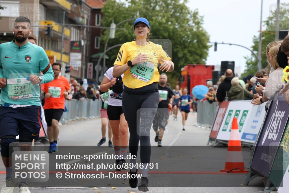 21.09.2025 - PSD Bank Halbmarathon Strokosch-Dieckow http://msf.ph/oto/8946791 21.09.2025 12:16:52 Ziel 1193, 1513, 1599, 2877, 3028, 3115, 3128, 3413, 3500, 3734, 3773, 3831 meine-sportfotos.de