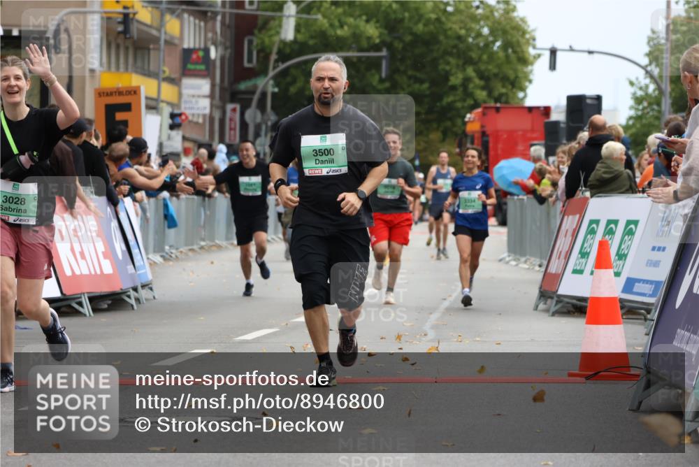 21.09.2025 - PSD Bank Halbmarathon Strokosch-Dieckow http://msf.ph/oto/8946800 21.09.2025 12:16:58 Ziel 1061, 1599, 2877, 3018, 3028, 3413, 3500, 3734, 3773, 3831 meine-sportfotos.de