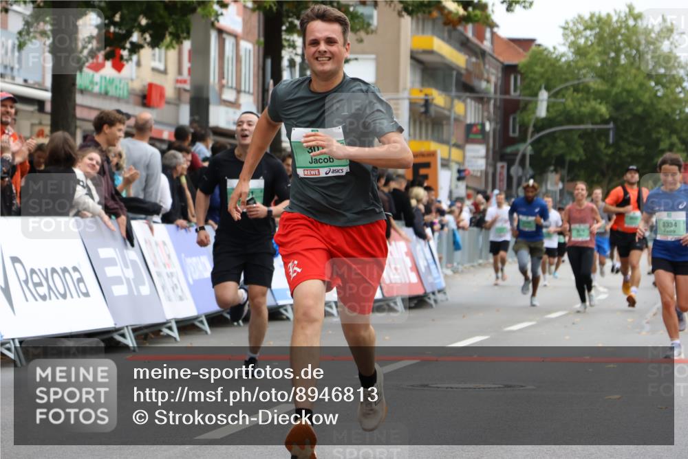 21.09.2025 - PSD Bank Halbmarathon Strokosch-Dieckow http://msf.ph/oto/8946813 21.09.2025 12:17:05 Ziel 1061, 3018, 3028, 3334, 3413, 3496, 3500, 3874, 4032 meine-sportfotos.de
