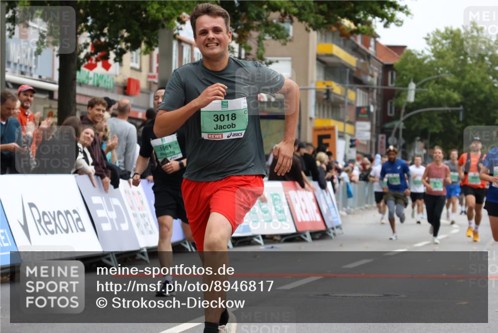 21.09.2025 - PSD Bank Halbmarathon Strokosch-Dieckow http://msf.ph/oto/8946817 21.09.2025 12:17:05 Ziel 1061, 3018, 3028, 3334, 3413, 3496, 3500, 3874, 4032 meine-sportfotos.de