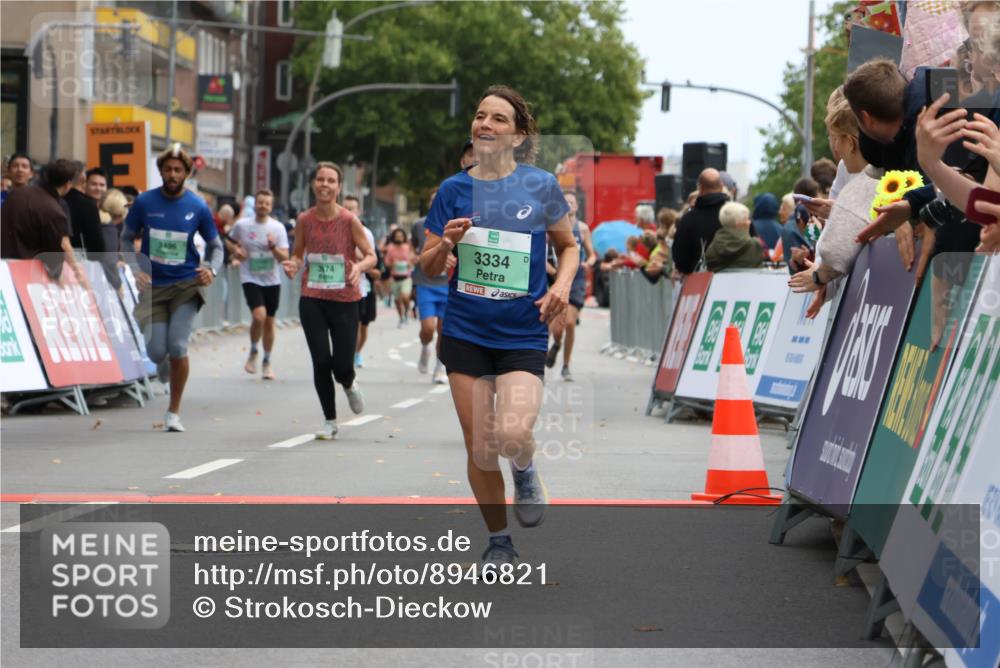 21.09.2025 - PSD Bank Halbmarathon Strokosch-Dieckow http://msf.ph/oto/8946821 21.09.2025 12:17:07 Ziel 1061, 3018, 3028, 3334, 3496, 3500, 3874, 4032 meine-sportfotos.de