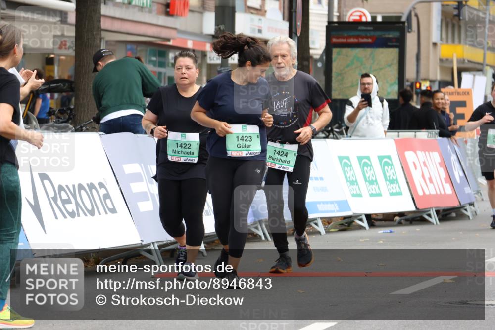 21.09.2025 - PSD Bank Halbmarathon Strokosch-Dieckow http://msf.ph/oto/8946843 21.09.2025 12:55:07 Ziel 1422, 1423, 1424, 1425, 3854 meine-sportfotos.de