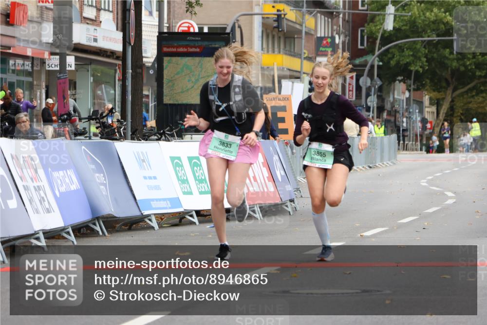 21.09.2025 - PSD Bank Halbmarathon Strokosch-Dieckow http://msf.ph/oto/8946865 21.09.2025 12:56:32 Ziel 3833, 3855 meine-sportfotos.de