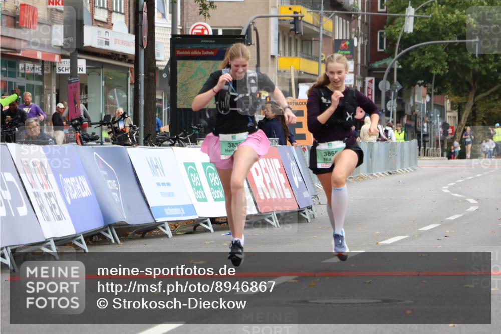 21.09.2025 - PSD Bank Halbmarathon Strokosch-Dieckow http://msf.ph/oto/8946867 21.09.2025 12:56:32 Ziel 3833, 3855 meine-sportfotos.de