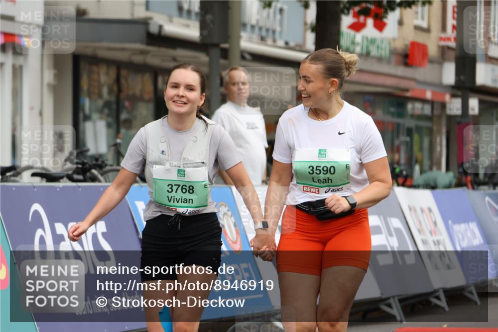 21.09.2025 - PSD Bank Halbmarathon Strokosch-Dieckow http://msf.ph/oto/8946919 21.09.2025 12:59:08 Ziel 3590, 3768 meine-sportfotos.de