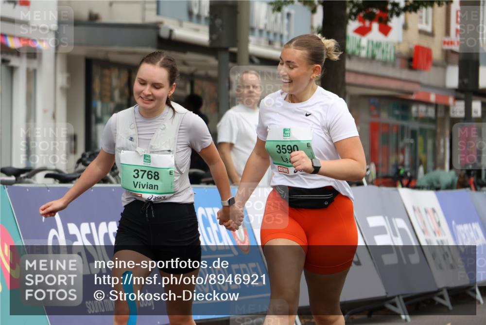 21.09.2025 - PSD Bank Halbmarathon Strokosch-Dieckow http://msf.ph/oto/8946921 21.09.2025 12:59:08 Ziel 3590, 3768 meine-sportfotos.de