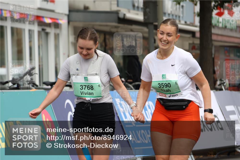 21.09.2025 - PSD Bank Halbmarathon Strokosch-Dieckow http://msf.ph/oto/8946924 21.09.2025 12:59:08 Ziel 3590, 3768 meine-sportfotos.de