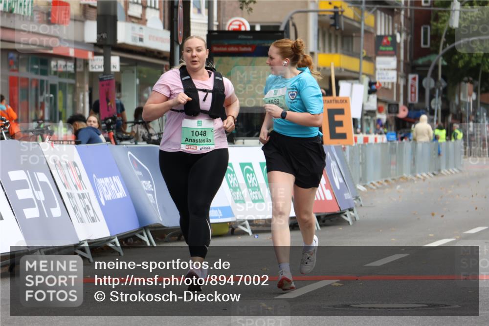 21.09.2025 - PSD Bank Halbmarathon Strokosch-Dieckow http://msf.ph/oto/8947002 21.09.2025 13:02:50 Ziel 1048, 1559, 3867 meine-sportfotos.de