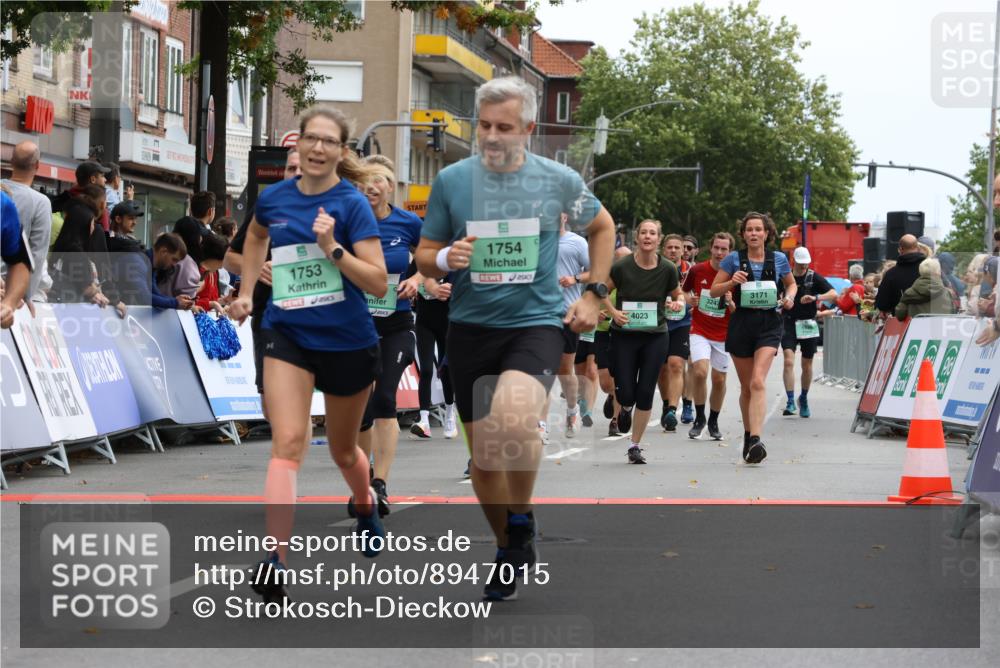 21.09.2025 - PSD Bank Halbmarathon Strokosch-Dieckow http://msf.ph/oto/8947015 21.09.2025 12:17:38 Ziel 1119, 1207, 1503, 1590, 1753, 1754, 2831, 2869, 2937, 3120, 3171, 3195, 3247, 3310, 3337, 3462, 3523, 4023, 4027 meine-sportfotos.de