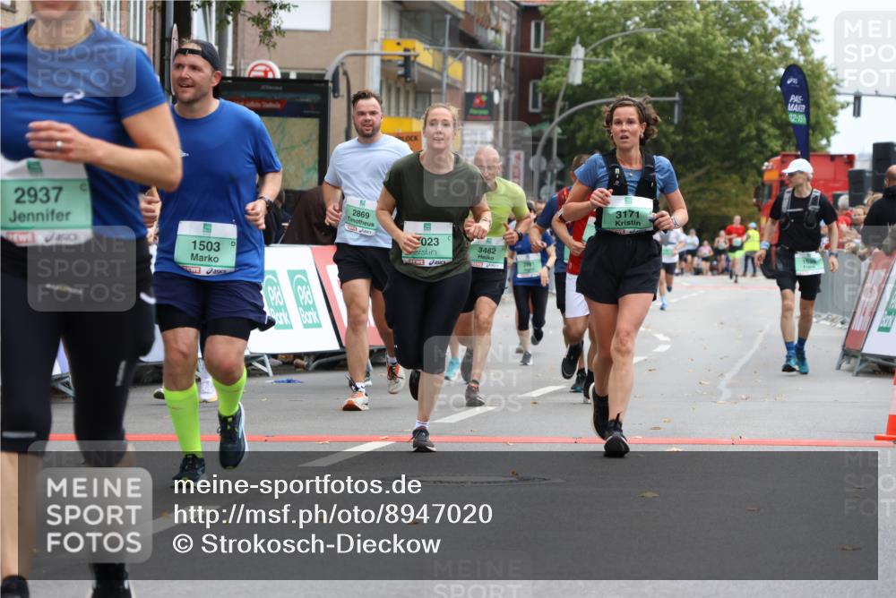 21.09.2025 - PSD Bank Halbmarathon Strokosch-Dieckow http://msf.ph/oto/8947020 21.09.2025 12:17:41 Ziel 1119, 1207, 1503, 1539, 1753, 1754, 2639, 2831, 2869, 2881, 2937, 3117, 3120, 3171, 3192, 3195, 3247, 3310, 3337, 3462, 4023, 4027 meine-sportfotos.de