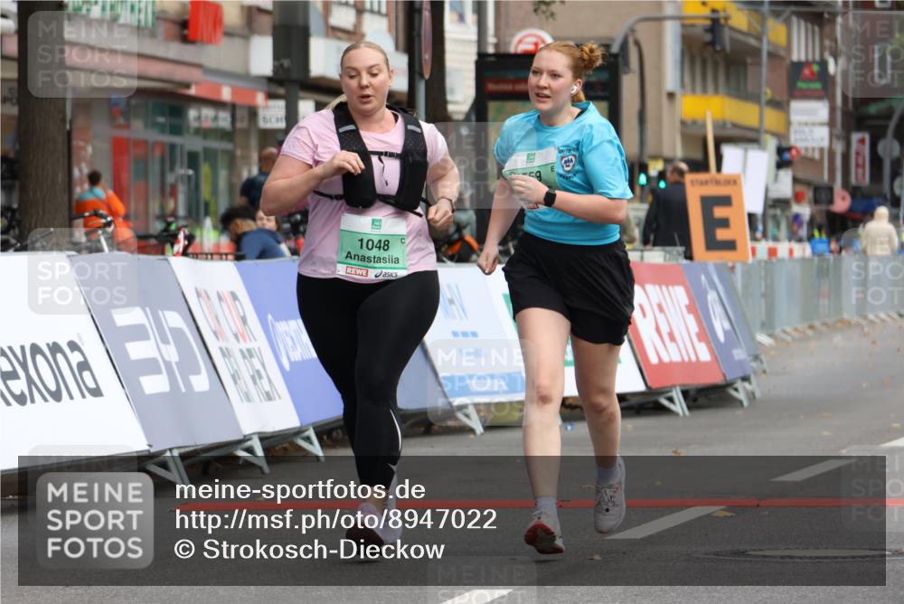 21.09.2025 - PSD Bank Halbmarathon Strokosch-Dieckow http://msf.ph/oto/8947022 21.09.2025 13:02:50 Ziel 1048, 1559, 3867 meine-sportfotos.de