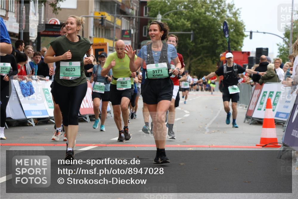 21.09.2025 - PSD Bank Halbmarathon Strokosch-Dieckow http://msf.ph/oto/8947028 21.09.2025 12:17:42 Ziel 1119, 1207, 1503, 1539, 1753, 1754, 2639, 2831, 2869, 2881, 2937, 3117, 3120, 3171, 3192, 3195, 3247, 3310, 3337, 3462, 4023, 4027 meine-sportfotos.de