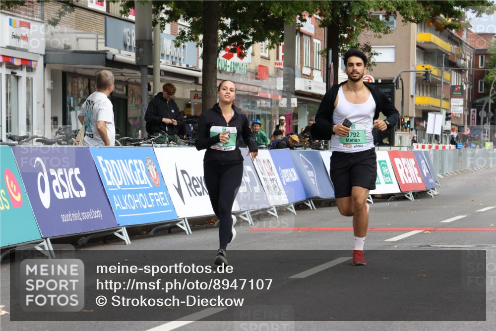 21.09.2025 - PSD Bank Halbmarathon Strokosch-Dieckow http://msf.ph/oto/8947107 21.09.2025 13:04:36 Ziel 3593, 3792 meine-sportfotos.de