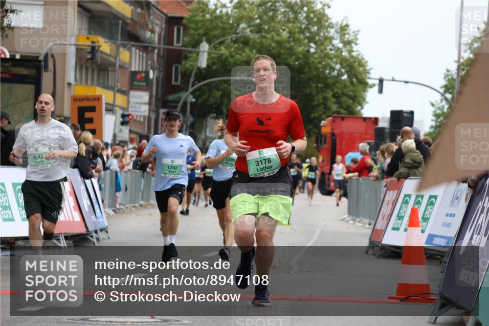 21.09.2025 - PSD Bank Halbmarathon Strokosch-Dieckow http://msf.ph/oto/8947108 21.09.2025 12:18:18 Ziel 1290, 1292, 1385, 3178, 3363, 3415, 3642, 3971 meine-sportfotos.de