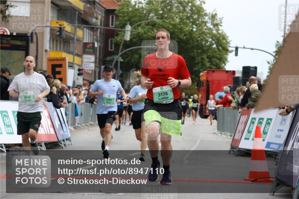 21.09.2025 - PSD Bank Halbmarathon Strokosch-Dieckow http://msf.ph/oto/8947110 21.09.2025 12:18:18 Ziel 1290, 1292, 1385, 3178, 3363, 3415, 3642, 3971 meine-sportfotos.de