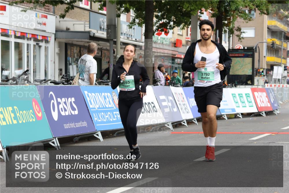 21.09.2025 - PSD Bank Halbmarathon Strokosch-Dieckow http://msf.ph/oto/8947126 21.09.2025 13:04:37 Ziel 3593, 3792 meine-sportfotos.de