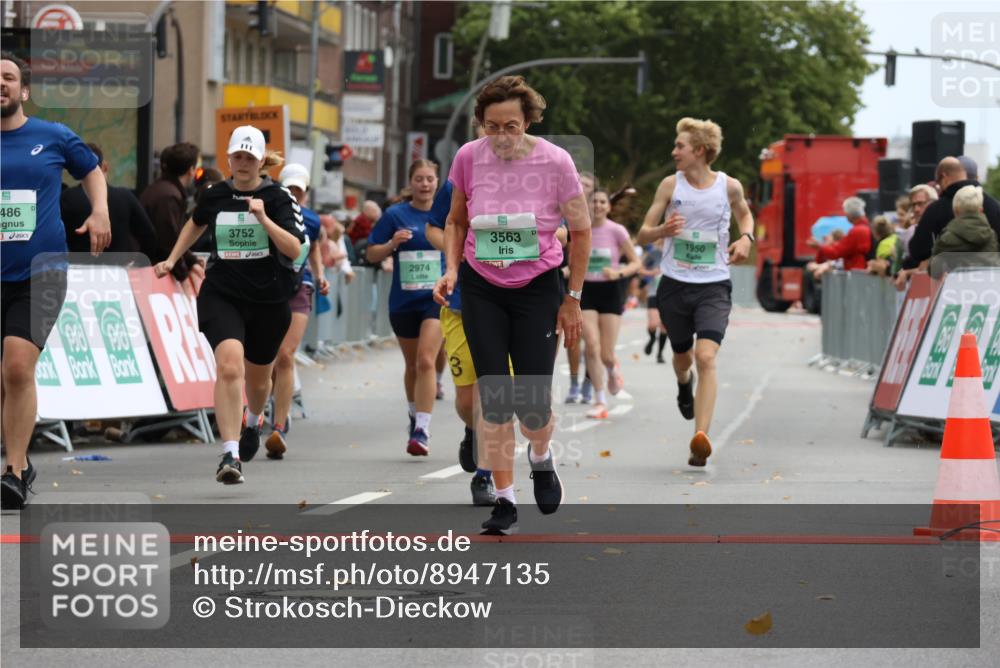 21.09.2025 - PSD Bank Halbmarathon Strokosch-Dieckow http://msf.ph/oto/8947135 21.09.2025 12:18:38 Ziel 1050, 1950, 2959, 2973, 2974, 3350, 3486, 3563, 3752, 3796 meine-sportfotos.de