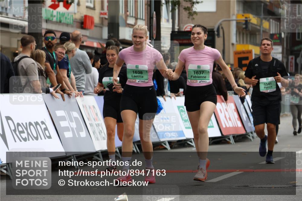 21.09.2025 - PSD Bank Halbmarathon Strokosch-Dieckow http://msf.ph/oto/8947163 21.09.2025 12:18:47 Ziel 1050, 1541, 1637, 1638, 1950, 2973, 2974, 3282, 3437, 3486, 3563, 3752, 3796 meine-sportfotos.de