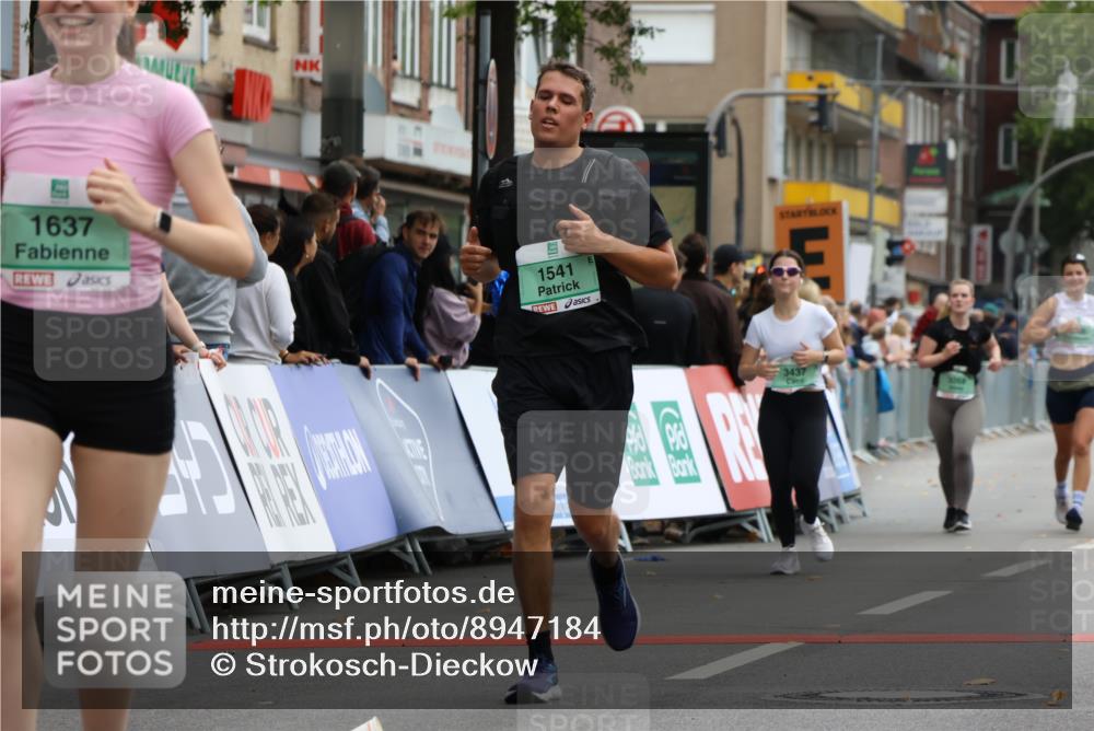 21.09.2025 - PSD Bank Halbmarathon Strokosch-Dieckow http://msf.ph/oto/8947184 21.09.2025 12:18:50 Ziel 1050, 1541, 1637, 1638, 1950, 2973, 2974, 3282, 3306, 3417, 3437, 3752, 3796, 3900 meine-sportfotos.de