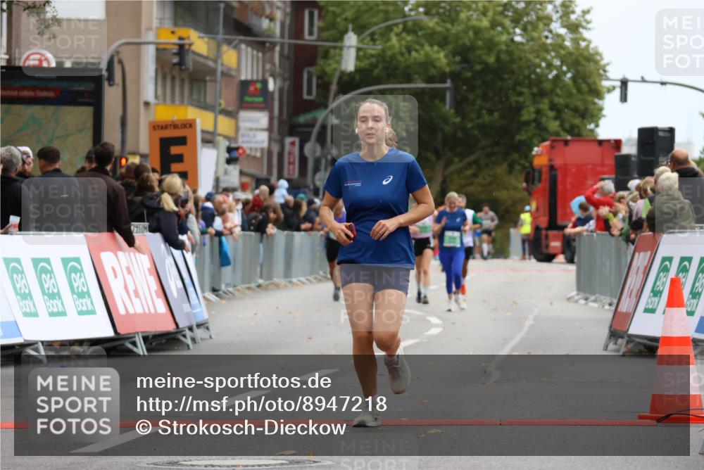 21.09.2025 - PSD Bank Halbmarathon Strokosch-Dieckow http://msf.ph/oto/8947218 21.09.2025 12:19:02 Ziel 1294, 3268, 3306, 3417, 3437, 3900 meine-sportfotos.de