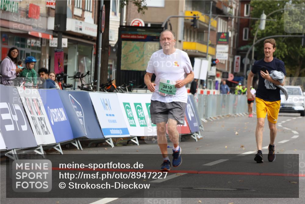21.09.2025 - PSD Bank Halbmarathon Strokosch-Dieckow http://msf.ph/oto/8947227 21.09.2025 13:06:52 Ziel 3810, 3991 meine-sportfotos.de