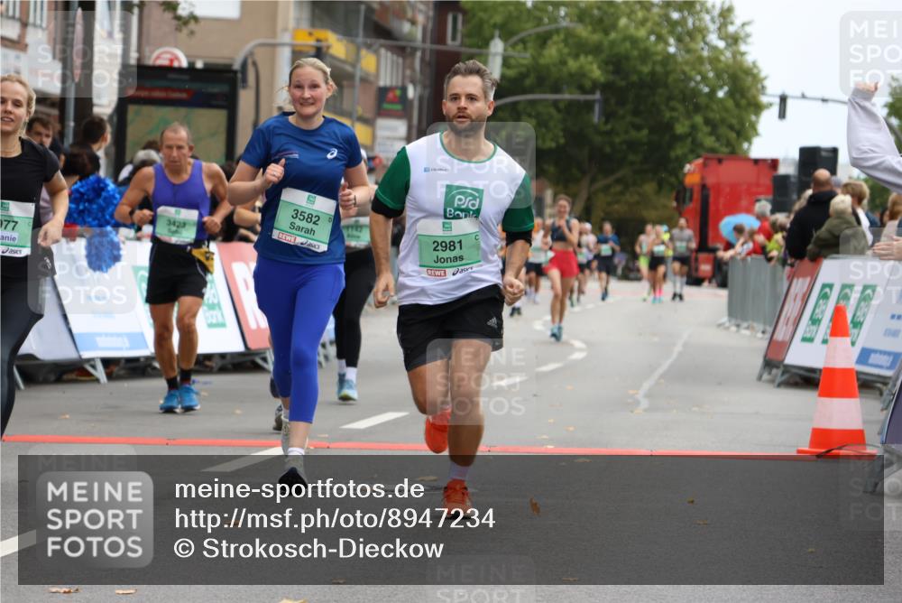 21.09.2025 - PSD Bank Halbmarathon Strokosch-Dieckow http://msf.ph/oto/8947234 21.09.2025 12:19:17 Ziel 1142, 2002, 2981, 3293, 3423, 3582, 3720, 3977 meine-sportfotos.de
