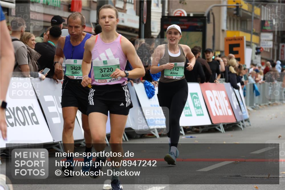 21.09.2025 - PSD Bank Halbmarathon Strokosch-Dieckow http://msf.ph/oto/8947242 21.09.2025 12:19:20 Ziel 1142, 2002, 2981, 3293, 3423, 3582, 3720, 3977 meine-sportfotos.de